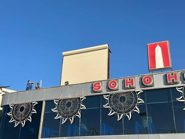 Screen and display shutter installation in Sharm El Sheikh, photo 5