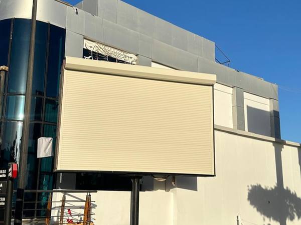 Screen and display shutter installation in Sharm El Sheikh, photo 7