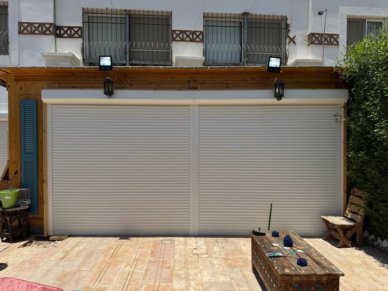 Terrace closed with wide shutters